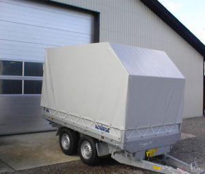 Trailer med presenning